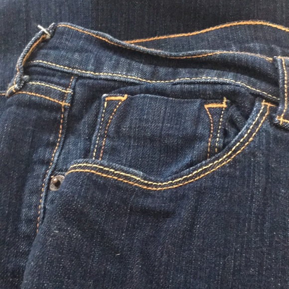 Like New Old Navy Sweetheart Jeans - Picture 4 of 4